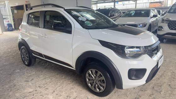 FIAT MOBI 1.0 EVO FLEX TREKKING MANUAL FIAT MOBI 1.0 EVO FLEX TREKKING MANUAL